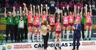 Este juego que originalmente recibió el nombre de mintonette, rápidamente. Club Voleibol Logrono Facebook