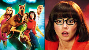 There was a cast and crew of almost 400 who stayed here at tangalooma for the entire six weeks of filming. 23 Wild Facts About The Scooby Doo Movies We Bet You Didn T Know Popbuzz