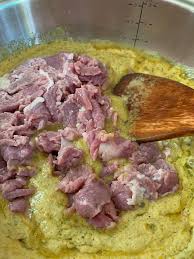 Daging #gorengkunyit #cookingideas 1/2 kg daging 2 ulas bawang putih dan sedikit bawang besar untuk menumis 2 inci halia Resipi Daging Bawang Putih Super Senang Orang Baru Belajar Masak Pun Boleh Buat Pa Ma