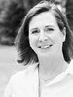 Linda Quirk's Instagram, Twitter & Facebook