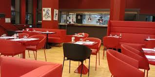 La Brasserie Du Tnp Villeurbanne Une Bonne Adresse Des Gratte Ciel En 2020 Brasserie Cuisine Traditionnelle Wok De Legumes