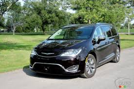 However, the 2017 chrysler pacifica hybrid pushes the boundaries of what a family vehicle can do. 2017 Chrysler Pacifica Hybrid Our Road Trip To Maine Car Reviews Auto123