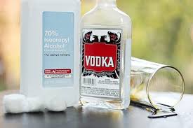 Ethanol Vs Isopropyl Alcohol To Disinfect Hunker Alcohol Alcoholic Drinks Rubbing Alcohol