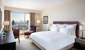 شقة تضم ثلاث غرف نوم سويس أوتيل ليفنج الغ رير Swissotel Living Al Ghurair فنادق ومنتجعات سويس أوتيل