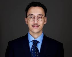 Ariana Noor's Instagram, Twitter & Facebook