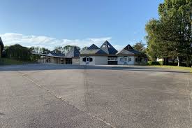 Télétravail :c'est important de donner des repères, que ce soit sur la base du volontariat de l'entreprise et du salarié(élisabeth borne). Saint Valery En Caux Les Ecoles Rouvrent Sur La Base Du Volontariat