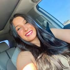 Breanna Powers's Instagram, Twitter & Facebook