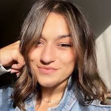 Samantha Cronin's Instagram, Twitter & Facebook