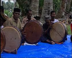 Ya, alat musik ini sangat populer di kalangan masyarakat aceh. Kesenian Budaya Acehalat Musik Tradisional Aceh Kesenian Budaya Aceh