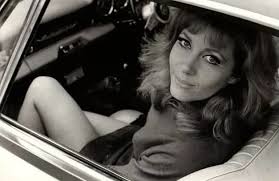 Is Pennywise getting smarter or just lazy ? 🤔