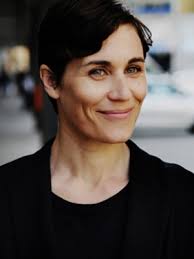 A remarkable career as artist continues to draw further attention being ever present within the art scene. Nina Kunzendorf Filmstarts De