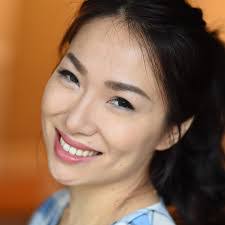 Lana Henley's Instagram, Twitter & Facebook