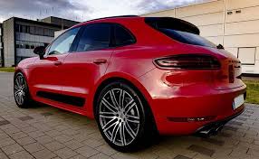 Pin By Beth Green On Cool Cars Porsche Macan Gts Porsche 2017 Porsche