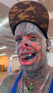 Empowered high IQ White woman 💪 👠 Ahmedullillah 🤲