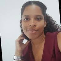 Elizabeth Bula's Instagram, Twitter & Facebook