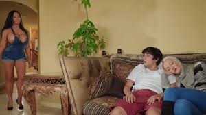 Housewife with huge tits is ready for fuck and boy wastes no time - HD Porn  Tube