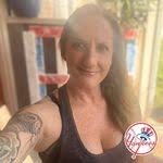 Heather Eakins's Instagram, Twitter & Facebook