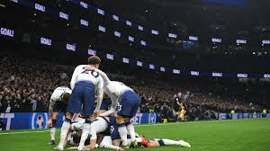 Spurs moved out of their traditional white hart lane. On Opening Night Tottenham Tests Stadium S Seats Its Grass And Its Roar The New York Times