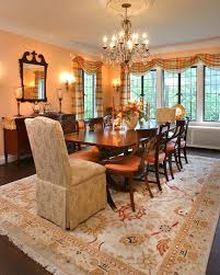 An area rug in a dining room can not only add comfort and style and color to a room but can actually frames the dining room table and make the whole room visually pleasing! Formal Dining Area Rug Klassisch Esszimmer Tampa Von Carpet Crafters Rug Co Houzz