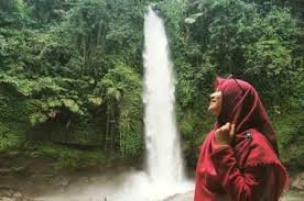 Walau demikian, daerah di jawa barat ini memiliki banyak tempat wisata bernuansa alam, mulai dari pantai hingga daerah pegunungan berhawa sejuk. 46 Tempat Wisata Di Sukabumi Jawa Barat Paling Spektakuler Dikunjungi