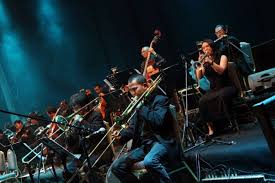 Pin Di Magenta Orchestra