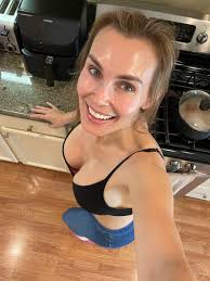 Quinn Bennett (@del_israel90861)