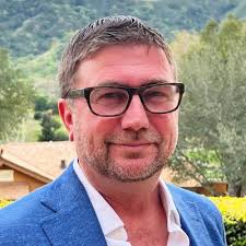 No way to sugarcoat it, last week was rough. Fast has shut its doors.  Although saddened, I feel extremely fortunate to have worked with so many  talented people. To my Fast team,