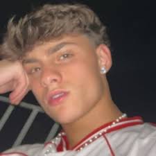 Gerry Scotti: lacrime amare o Terra amara?