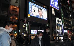 Ａ 混同しがちですが、同じではありません。 緊急事態宣言は、改正新型インフル特別措置法（新型コロナ特措法）に基づき、首相が対象区域と期間を定めて発令できます。 ｑ 緊急事態宣言に強制力はないのですか。 é'ˆå¯¹7ä¸ªåœ°åŒºå'å¸ƒç´§æ€¥äº‹æ€å®£è¨€å¦æŽ¨108å…†æ—¥å…ƒç´§æ€¥ç»æµŽå¯¹ç­– æœæ—¥æ–°èžä¸­æ–‡ç½'