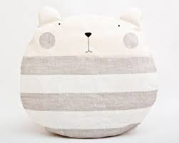 Kissen Bar Kissen Dekorative Kissen Runde Kissen Ein Designerstuck Von Julia Wine Bei Dawanda Runde Kissen Dekor Kissen Niedliche Kissen