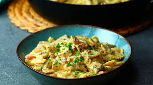 Honey Mustard Chicken Is Delicious On It S Own When Paired With Crispy Bacon Lardons And Creamy Pasta Thi Twisted Recipes Honey Mustard Chicken Honey Mustard