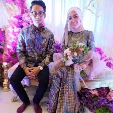 Baju couple pasangan baju couple tunangan baju couple kondangan. 10 Ide Bertunang Baju Tunang Simple Tapi Cantik Lamaz Morradean