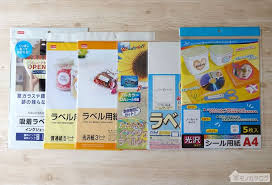 おしゃれな収納ラベルが自作できるラベル用紙 ラベルシートは 100 円ショップでも売られています インクジェットプリンタに対応したラベル用紙が多く 普通紙と光沢紙がありました 100均ダイソーとセリアで購入したa4ラベル用紙を商品一覧でご紹介 100均 シール