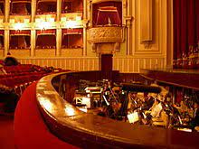 Opera nationala bucuresti prezinta iubitorilor genului liric spectacolul tosca de giacomo puccini, regia maria de carlo, in cadrul programului seri de opera online. Opera NaÈ›ionalÄƒ BucureÈ™ti Wikipedia