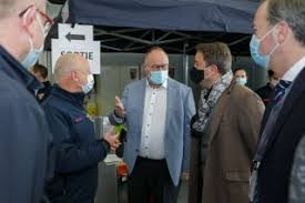 Jul 14, 2020 · medical certificates, test results, vaccination certificates and recovery certificates. Xavier Bettel Et Romain Schneider Ont Visite Le Nouveau Centre De Vaccination Luxembourg Air Rescue Au Findel Gouvernement Lu Le Gouvernement Luxembourgeois