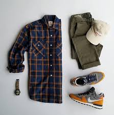 reasons why plaid is the ultimate fun classic print fashion ropa casual hombres combinar ropa hombre moda ropa hombre