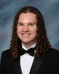 Samantha Ream's Instagram, Twitter & Facebook