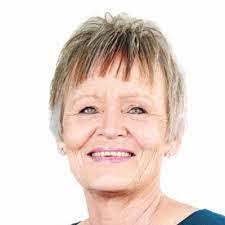 Winnie Brandt's Instagram, Twitter & Facebook