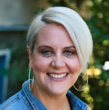 Courtney Goodwin's Instagram, Twitter & Facebook