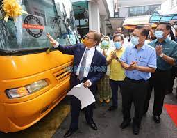 Find cheapest flights from kuching to sibu ☑️. Cm Free School Bus Programme To Make Its Way To Sibu Miri Once Fully Implemented In Kuching