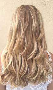 If you don't want a completely different tone, but want to raise one or two levels, you can opt for a mild 10 or 20 volume hair dye and not wait too long. 60 Fresh Spring Hair Colors For The Real Fashionistas Ecemella Frisuren Warm Blonde Hair Honey Blonde Hair Blonde Hair With Highlights
