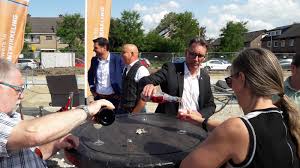 Aannemersbedrijf van der poel bv maakt deel uit van een grote organisatie: Champagnekurken Knallen Bij Officiele Start Nieuwbouw Madame Curiehof In Terneuzen Foto Bndestem Nl