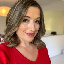 Alice Mcintyre's Instagram, Twitter & Facebook