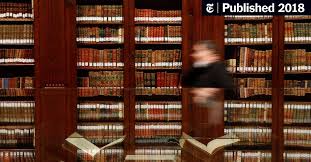 El desembarco libro en español. Las Novelas Que Buscan Abarcar Al Mundo Contemporaneo The New York Times