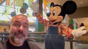 EPCOT: Eating At Garden Grill & Living With The Land