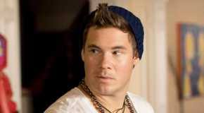 Modern Family Actor Shows Off Terrible 'Undercooked Chicken' Accident Scars