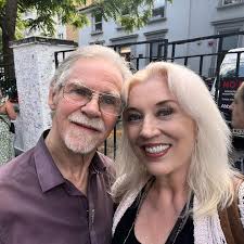 Great to see my friend Lester Smith at Abbey Road. What an icon!  @microphoneking @lestersmith @abbeyroadstudios