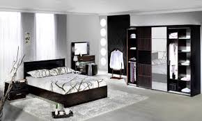 Koyu Kahverengi Surgulu Gardrop Tasarimi Surgulu Gardrop Modelleri Furniture Bedroom Decor Awesome Bedrooms