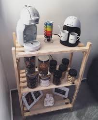 Cafeteira Nespresso 19 Bar Inissia Tropical Imagem De Cantinho Do Cafe Apartamento Por Erica Cerqueira Em My House Decoracao De Casa Cantinho Do Cafe