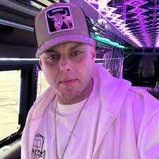 Ya solo quedan los recuerdos de lo que una vez fue el Ponce International  Speedway Park. 🏎💨